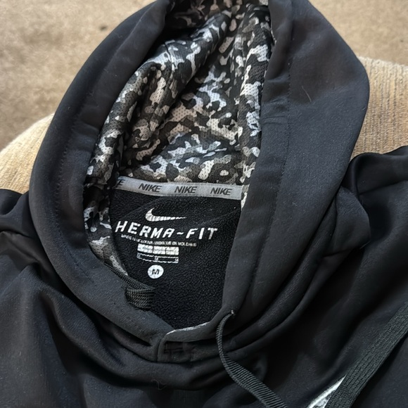 Nike black sweatshirt size medium with some stains see pictures - Picture 2 of 3